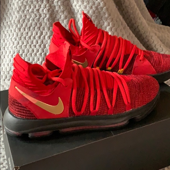 kd x red